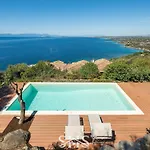 Emilia Villa Terra Mala