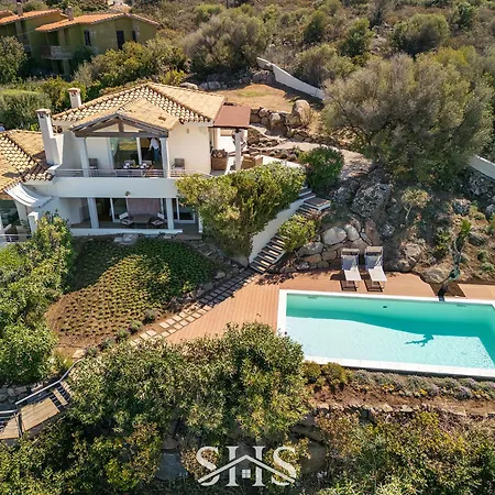 Emilia Villa